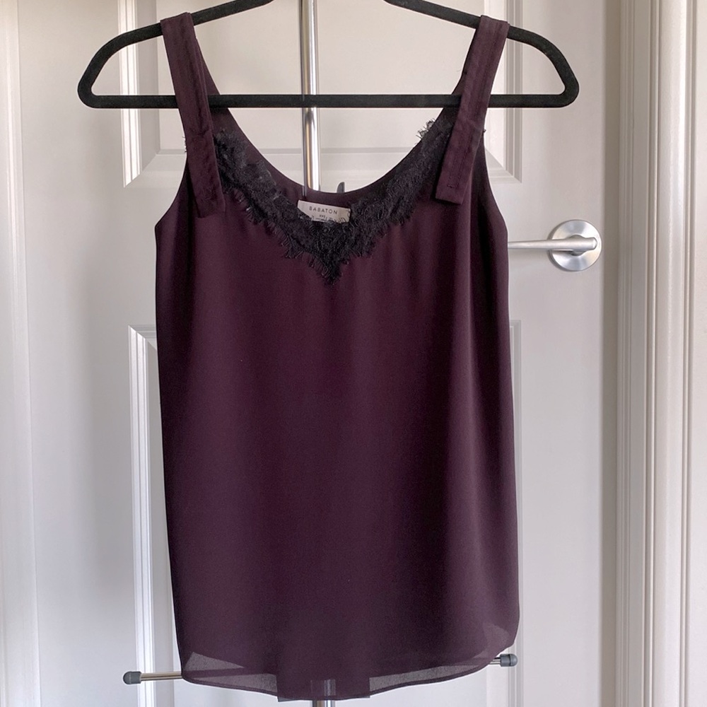 Aritzia - Babaton Camisole top (XXS)